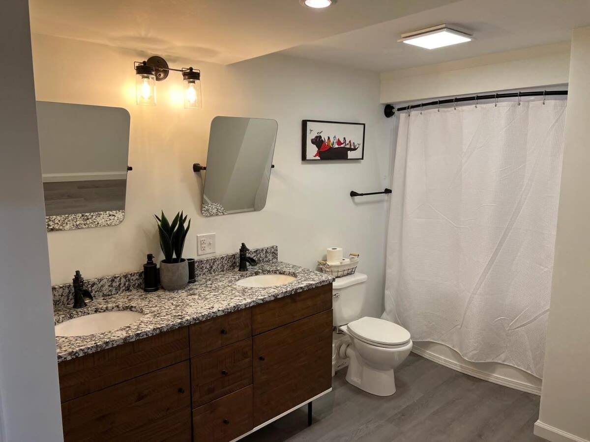 Holiday home Luxe 4 Bedroom Oasis With Hot Tub