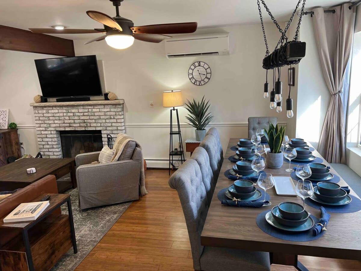 Holiday home Luxe 4 Bedroom Oasis With Hot Tub Jim Thorpe