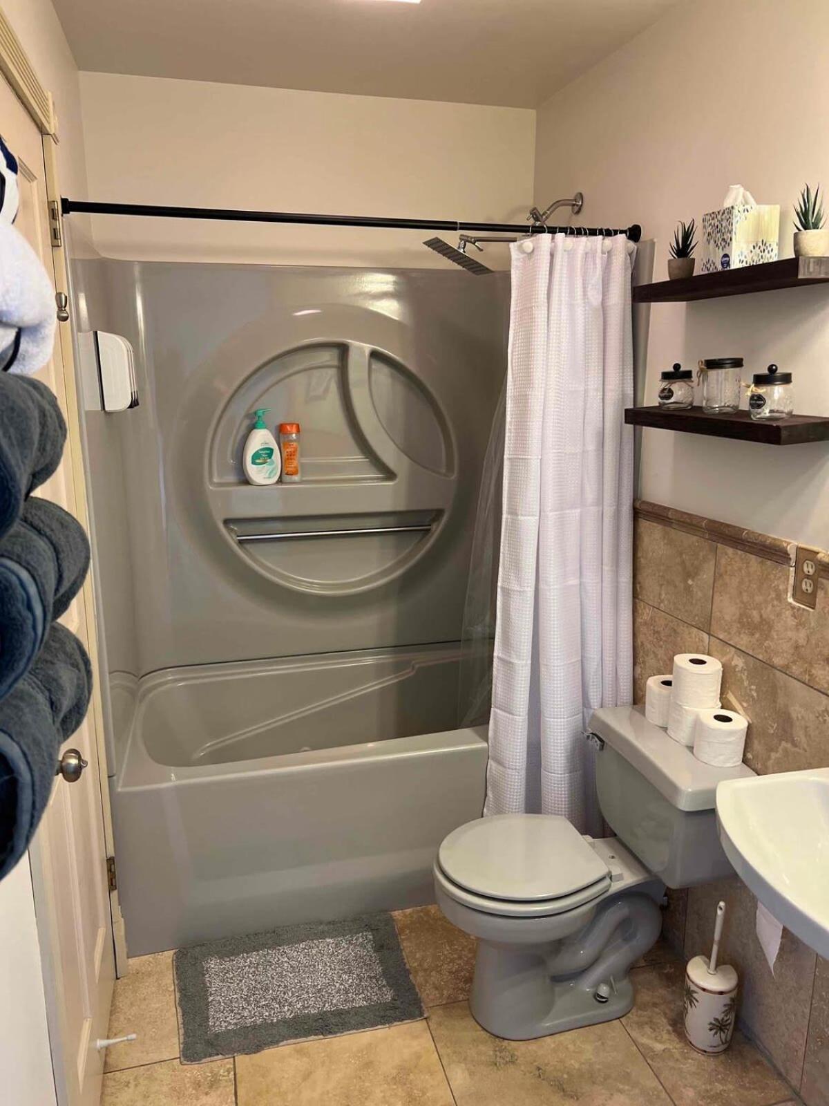 Luxe 4 Bedroom Oasis With Hot Tub Jim Thorpe
