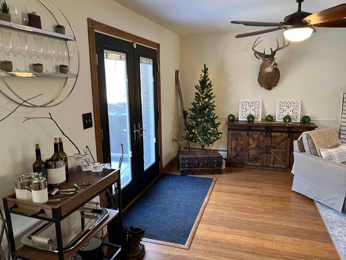 Luxe 4 Bedroom Oasis With Hot Tub Holiday home *